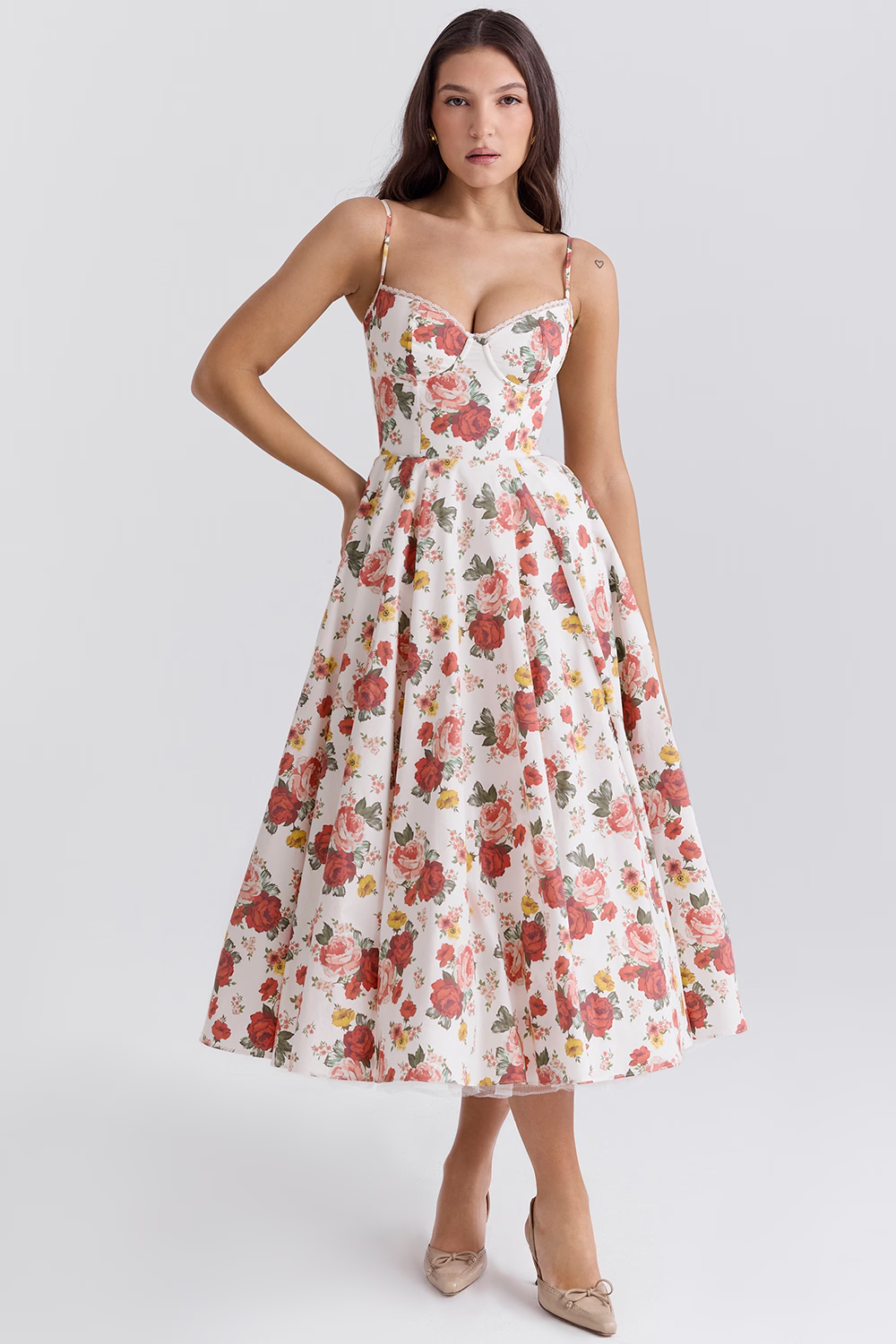 Julia™ - Feel like a princess in this dress
