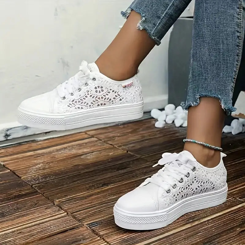 Vera™ | Women's Lace-Up Platform Sneakers