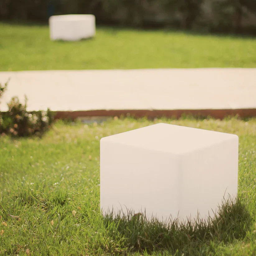 RadiantCube™ | Kubische Gartenleuchte