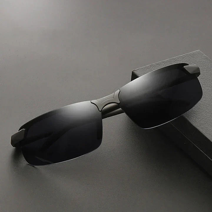 IntelliShade™ – Polarisierte Intelligente Sonnenbrille