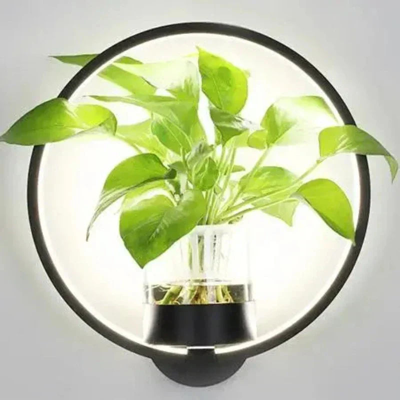 GlowPlant™ – Wall light with style & integrated planter