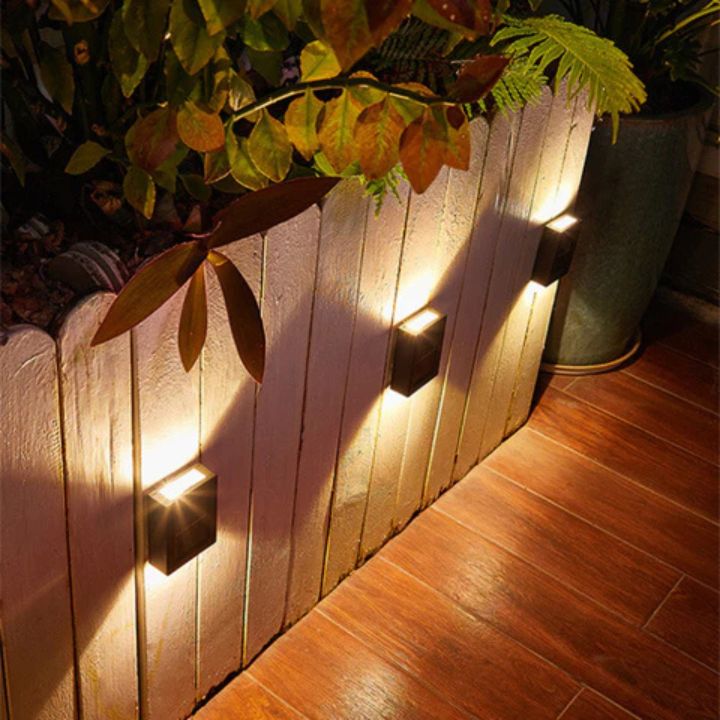 Dekorative Außenleuchte mit doppeltem Licht- und Schattenmuster
