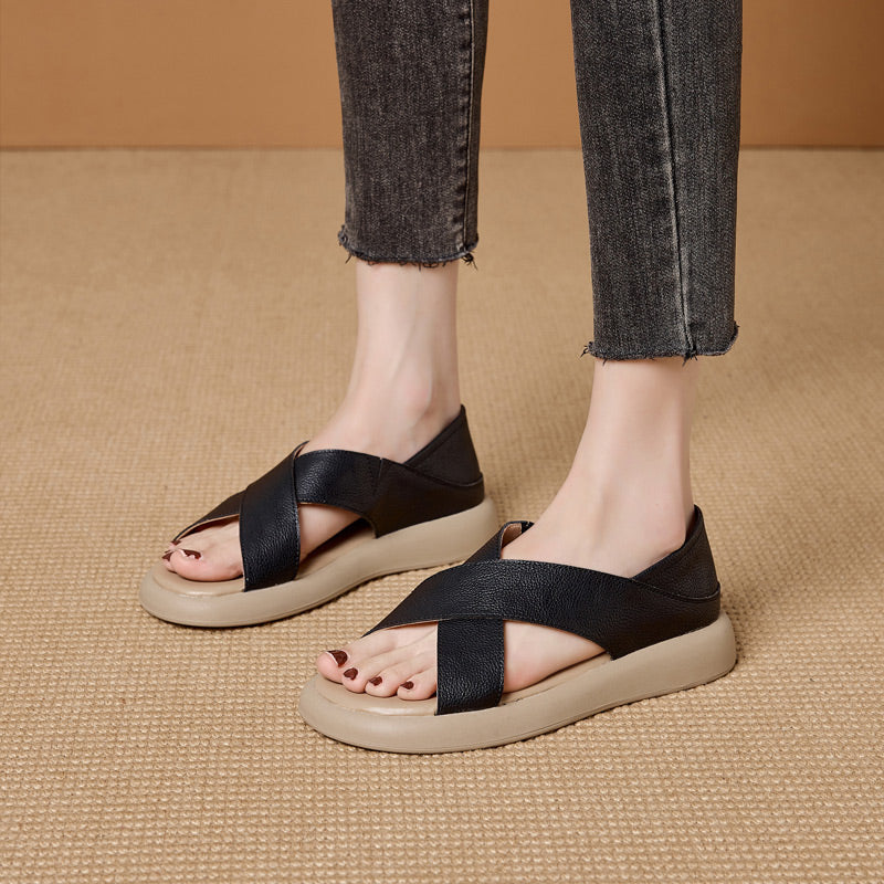 Comfortpro™ | Damensandalen aus weichem Leder mit gekreuzten Kanten