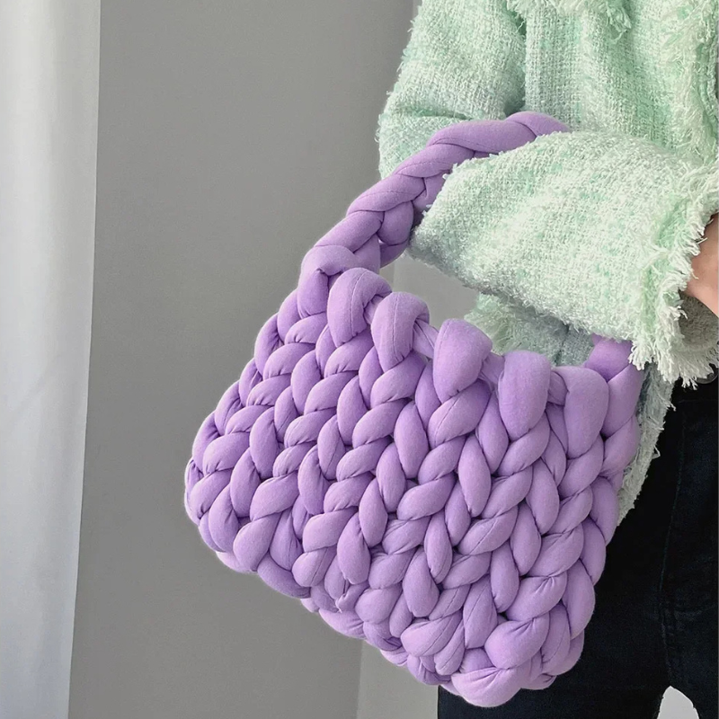CrochetCouture™ – Umhängetasche im gehäkelten Design