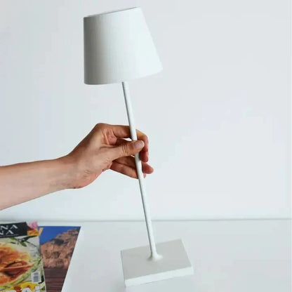Moderne kabellose LED-Lampe