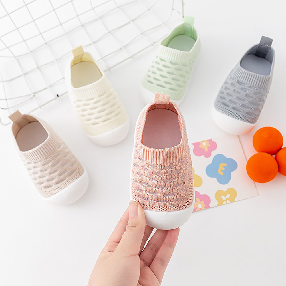 BabyBreeze™ - Weiche kühlende Baby-Booties für die ersten Schritte