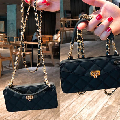 Schicke Handtasche mit Kettenriemen und Handyhülle