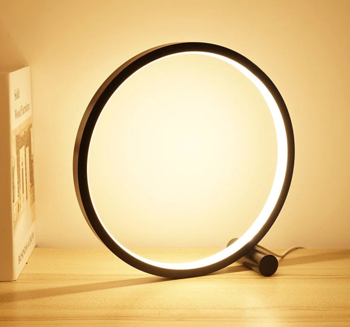 LumaGlow - Minimalistische LED-Tischlampe mit Touch-Bedienung