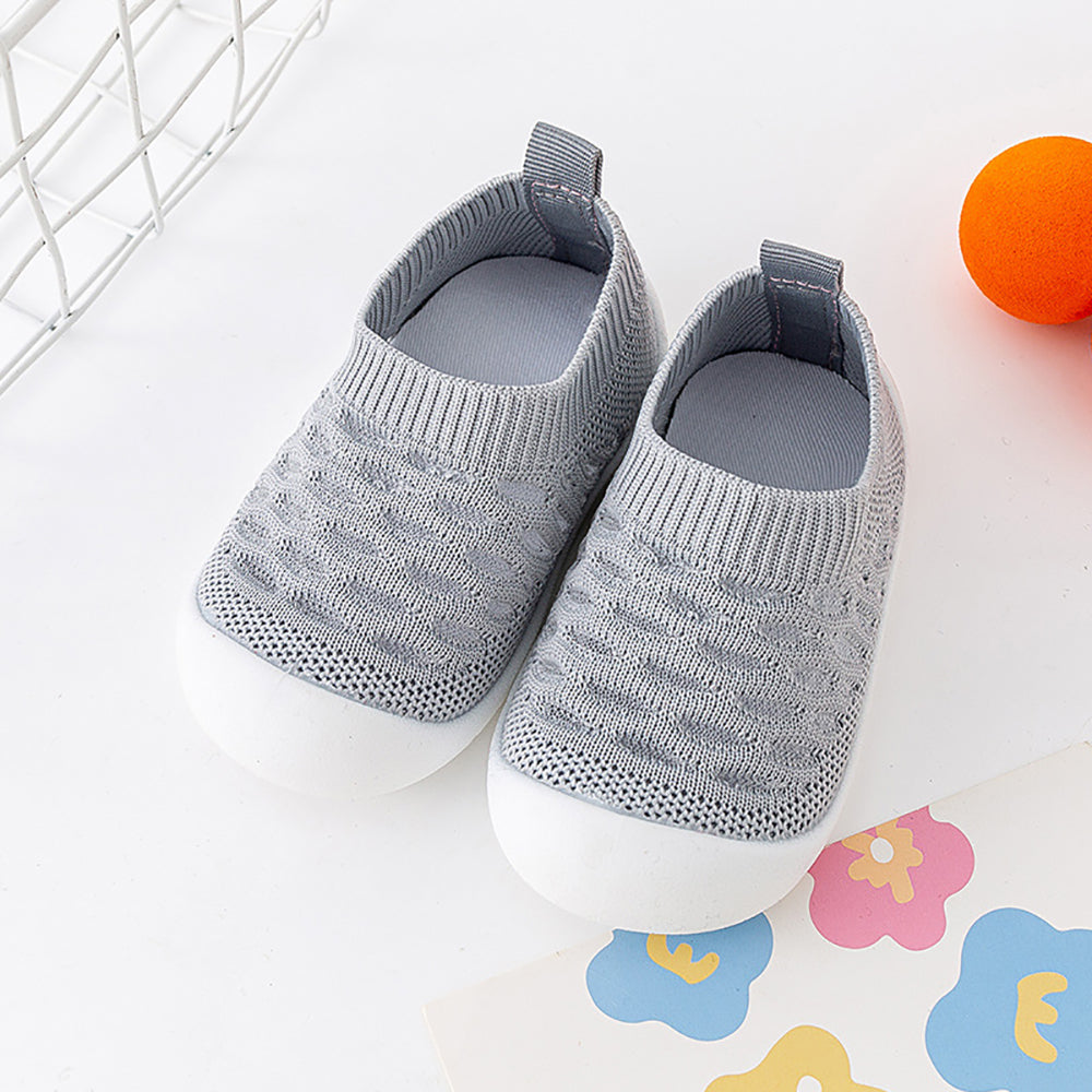 BabyBreeze™ - Weiche kühlende Baby-Booties für die ersten Schritte