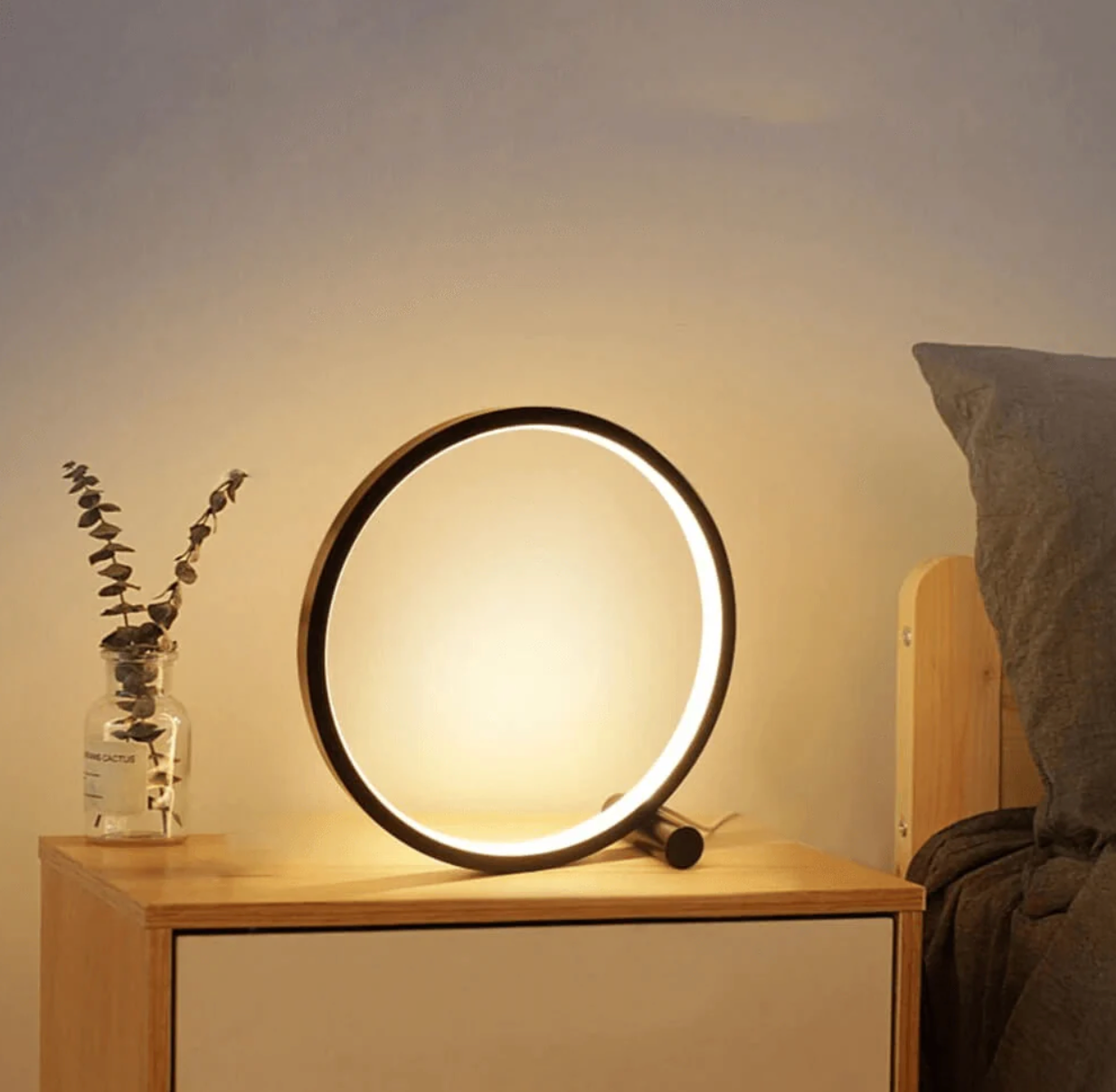LumaGlow - Minimalistische LED-Tischlampe mit Touch-Bedienung