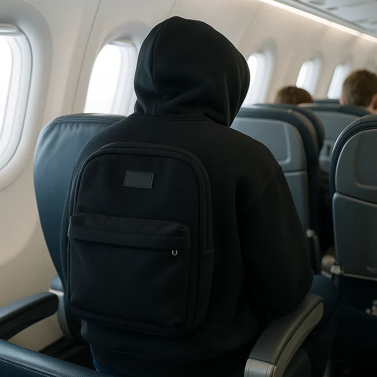 HoodSac™ - Tragbarer Reise-Hoodie mit integriertem Stauraum