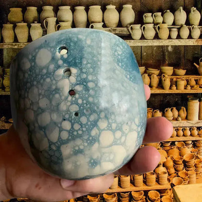 Handgefertigter Keramik-Kräuterentferner für einfache Küchenvorbereitung