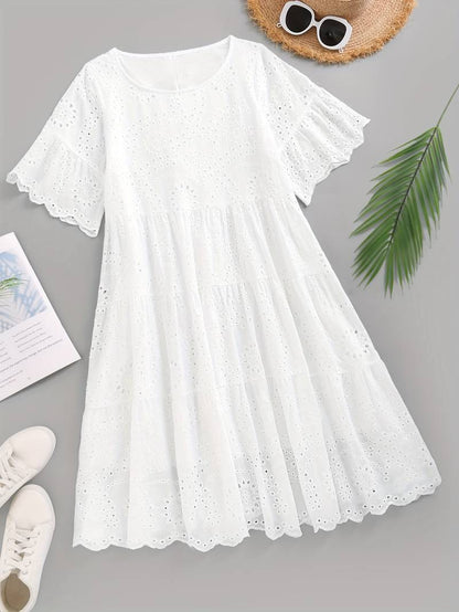 Zara™ | Kurzärmeliges besticktes Kleid mit Rüschen