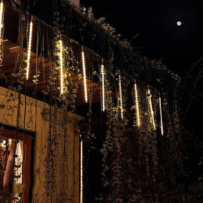 GlowBright™ - LED-Lichterkette Schneefall für festliche Dekoration