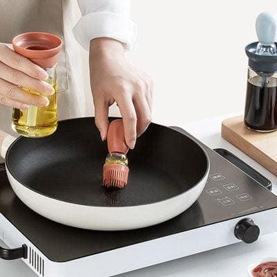 OlivaFlow™ - Olivenölspender & Bürstenkombination