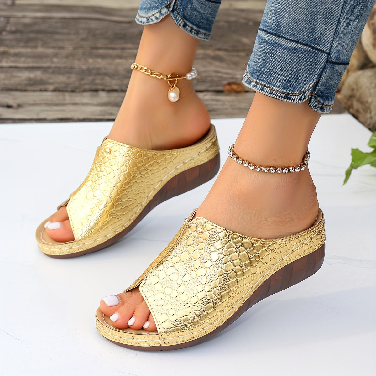 CrocoStep™ – Stilvolle & Bequeme Hausschuhe