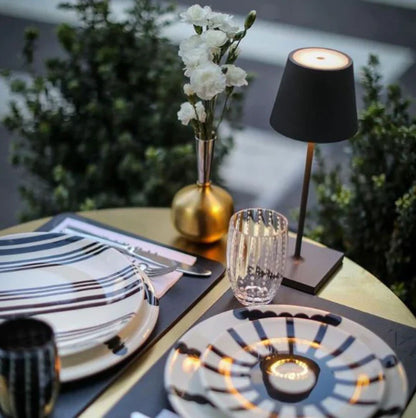 Moderne kabellose LED-Lampe