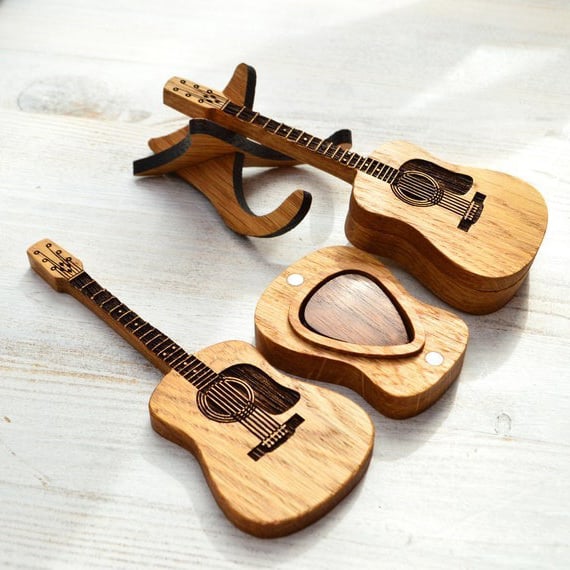 GuitarHolder™ | Gitarrenplektrenhalter +3 kostenlose Plektren