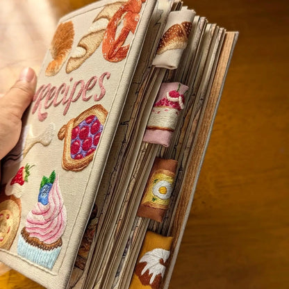 Culina™ - Besticktes spritzwassergeschütztes Rezeptbuch