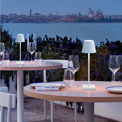 GlowTable™ | Kabellose wiederaufladbare Tischlampe