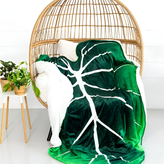 LeafyLuxe™ | Fleecedecke in Form eines Blattes