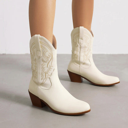 Trivana™ | Modische Bestickte Stiefeletten
