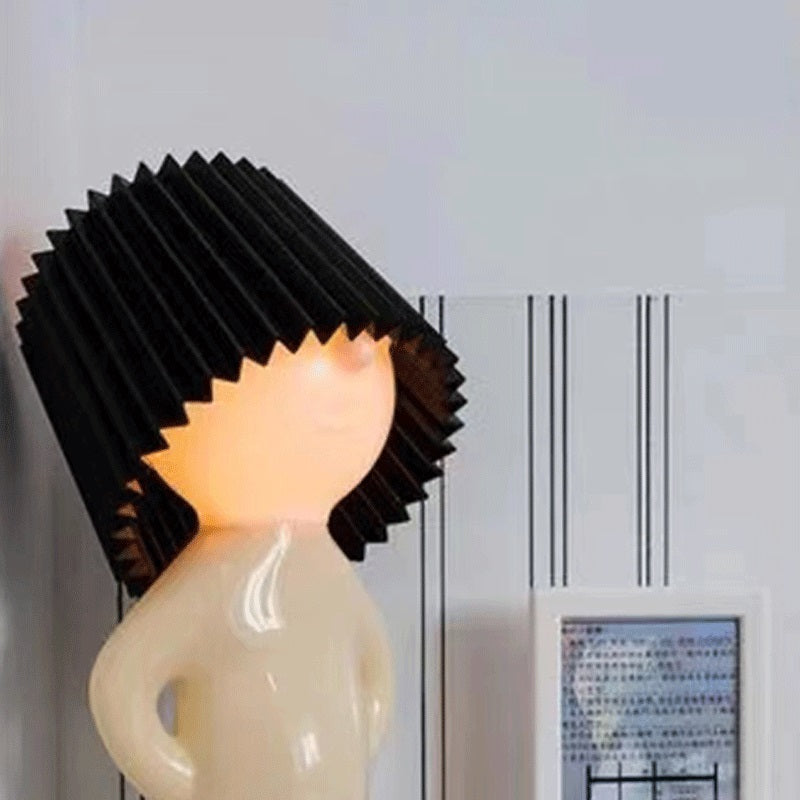 Lampet Quirky Tischlampe mit gefaltetem Lampenschirm
