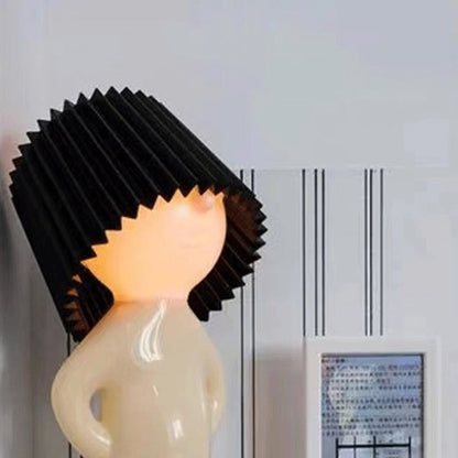 Lampet Quirky Tischlampe mit gefaltetem Lampenschirm