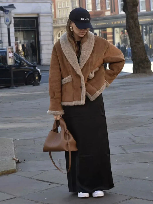 Giovanna™ | Women's faux lambskin winter jacket, fashionable and warm with turn-down collar