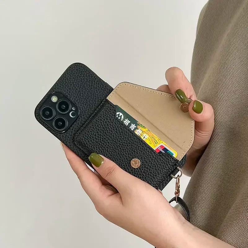 Strapo™ – Das Leder Kartenetui mit Umhängeband für dein iPhone