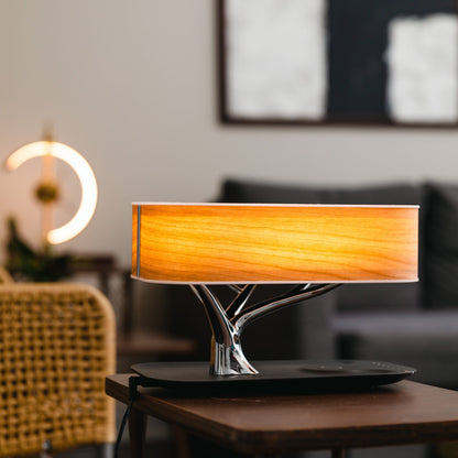 GlowNest – Organisieren Sie Ihren Raum mit Licht, Musik und kabellosem Laden
