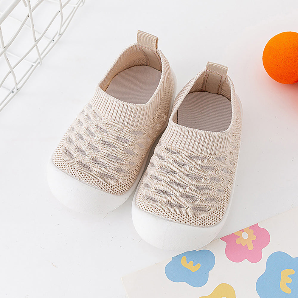 BabyBreeze™ - Weiche kühlende Baby-Booties für die ersten Schritte
