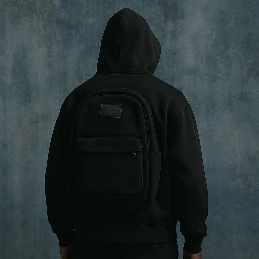 HoodSac™ - Tragbarer Reise-Hoodie mit integriertem Stauraum
