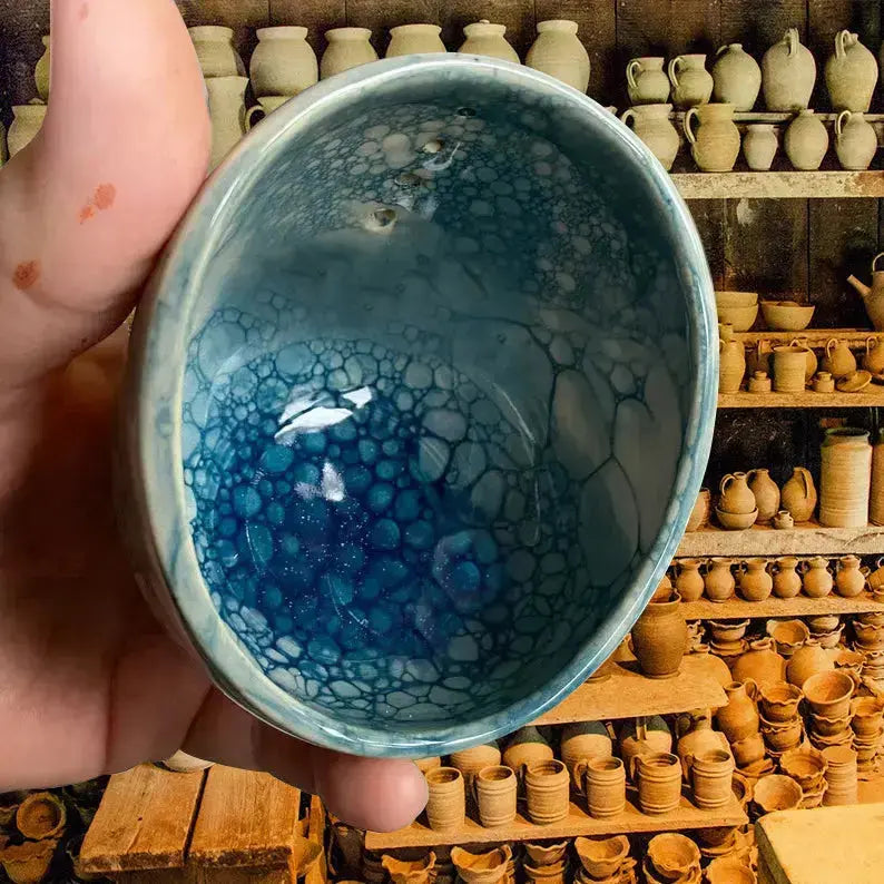 Handgefertigter Keramik-Kräuterentferner für einfache Küchenvorbereitung