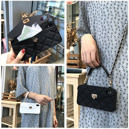 Schicke Handtasche mit Kettenriemen und Handyhülle