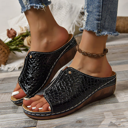 CrocoStep™ – Stilvolle & Bequeme Hausschuhe
