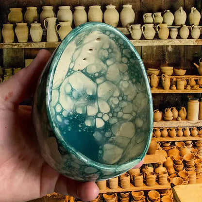 Handgefertigter Keramik-Kräuterentferner für einfache Küchenvorbereitung