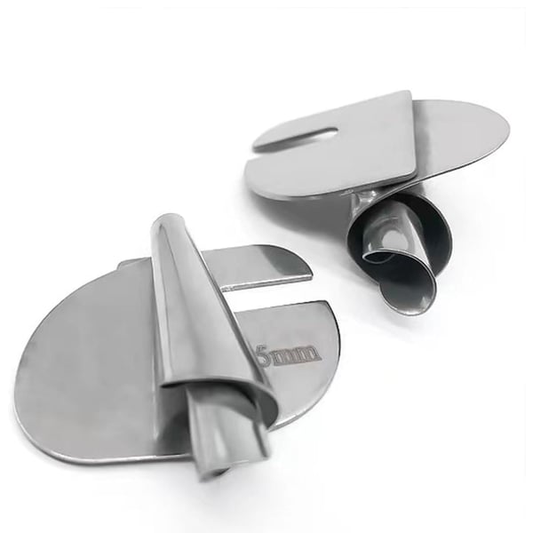HeelMaster™ – Präzisionssäumfuß für saubere Kantenabschlüsse