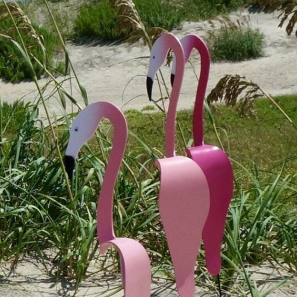 Rosa Gartenfigur in Flamingoform für den Außenbereich