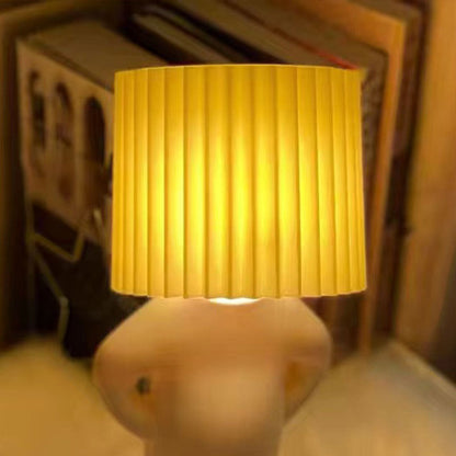 Lampet Quirky Tischlampe mit gefaltetem Lampenschirm
